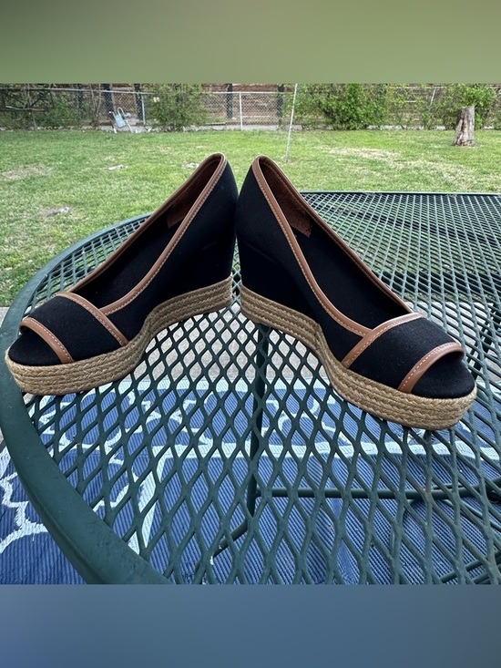 Tory Burch Black and Tan Espadrille Wedge Peep-Toe Size 7 - Picture 9 of 9